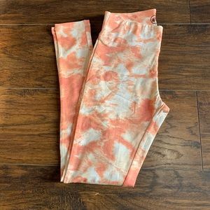 Marble dye leggings